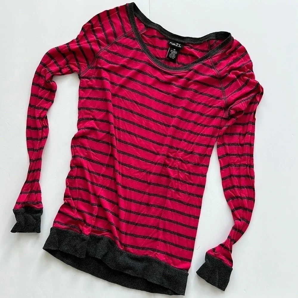 Rue21 Pink‎ Stripe LongSleeve Shirt Sz M